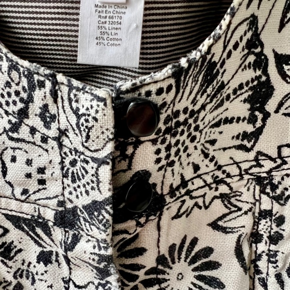 Distressed Floral Cropped Jacket Size L - Picture 4 of 5